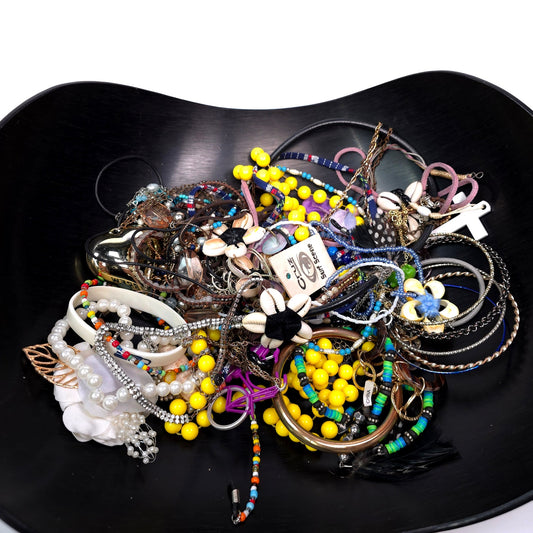 1 lb Vintage to Now Mixed Jewelry Lot Costume Craft Repair Resale JL25