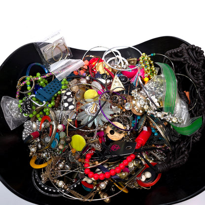 5 lb Vintage to Now Mixed Jewelry Lot Costume Craft Repair Resale JL4