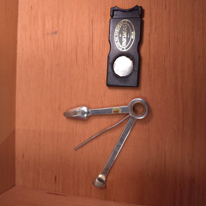 Abbey Removable Cedar Lined Humidor & Extras