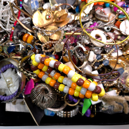 5 lb Vintage to Now Mixed Jewelry Lot Costume Craft Repair Resale JL3