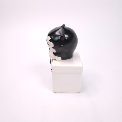 Betty Boop 1995 Ceramic Salt and Pepper Shaker with Removable Head