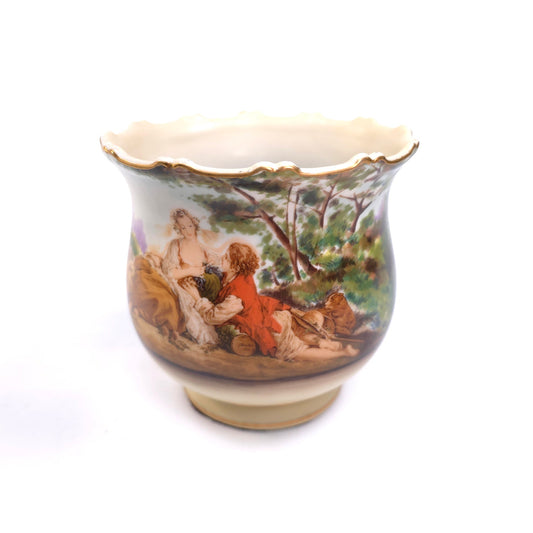Vintage Ardalt Lenwile Scalloped Vase Cache Flower Pot Renaissance
