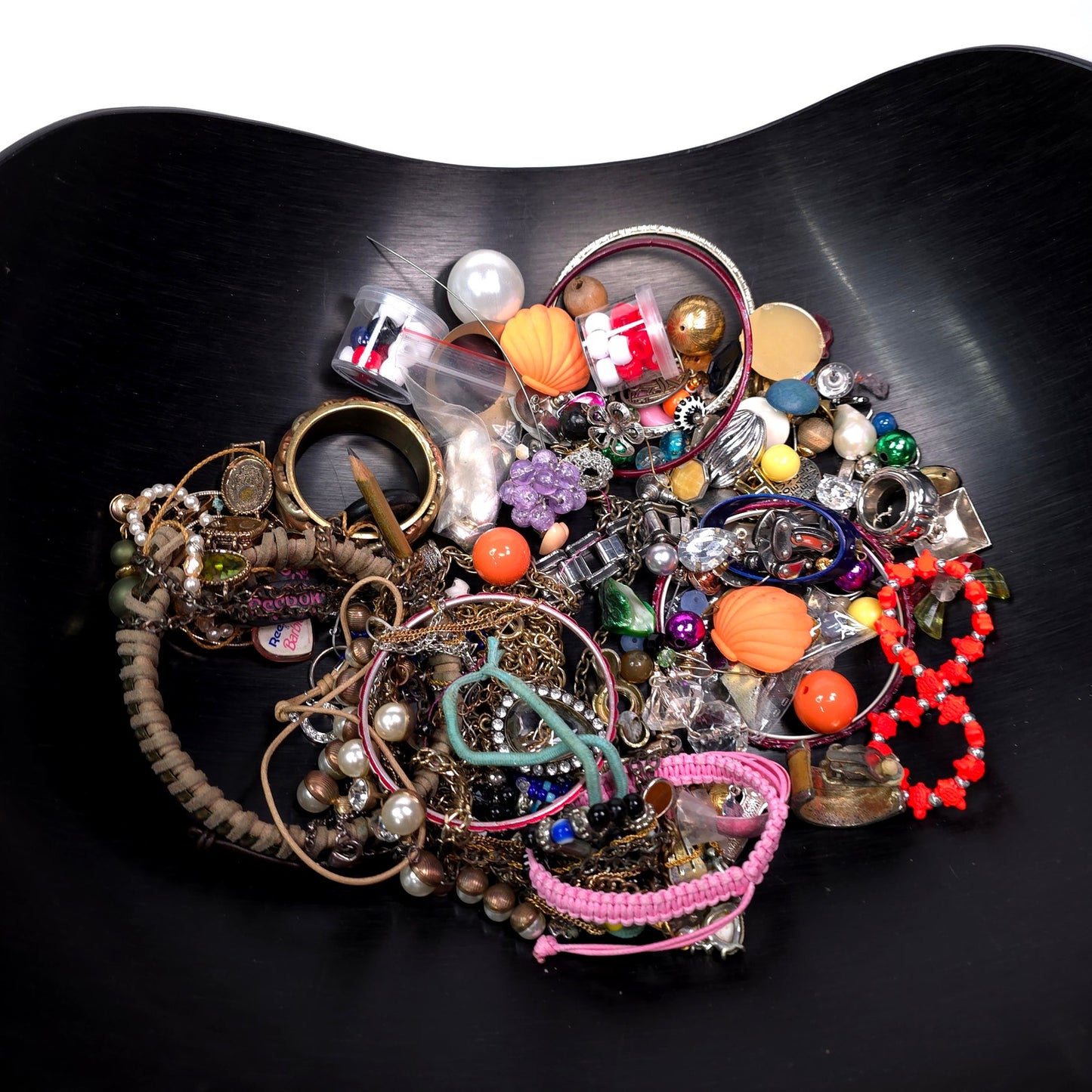 1 lb Vintage to Now Mixed Jewelry Lot Costume Craft Repair Resale JL13