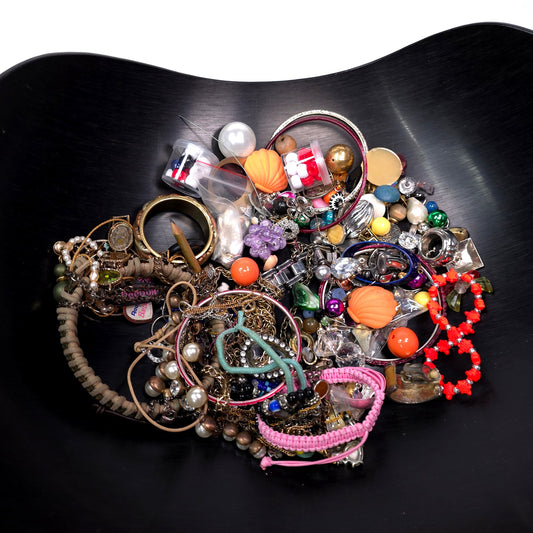 1 lb Vintage to Now Mixed Jewelry Lot Costume Craft Repair Resale JL13