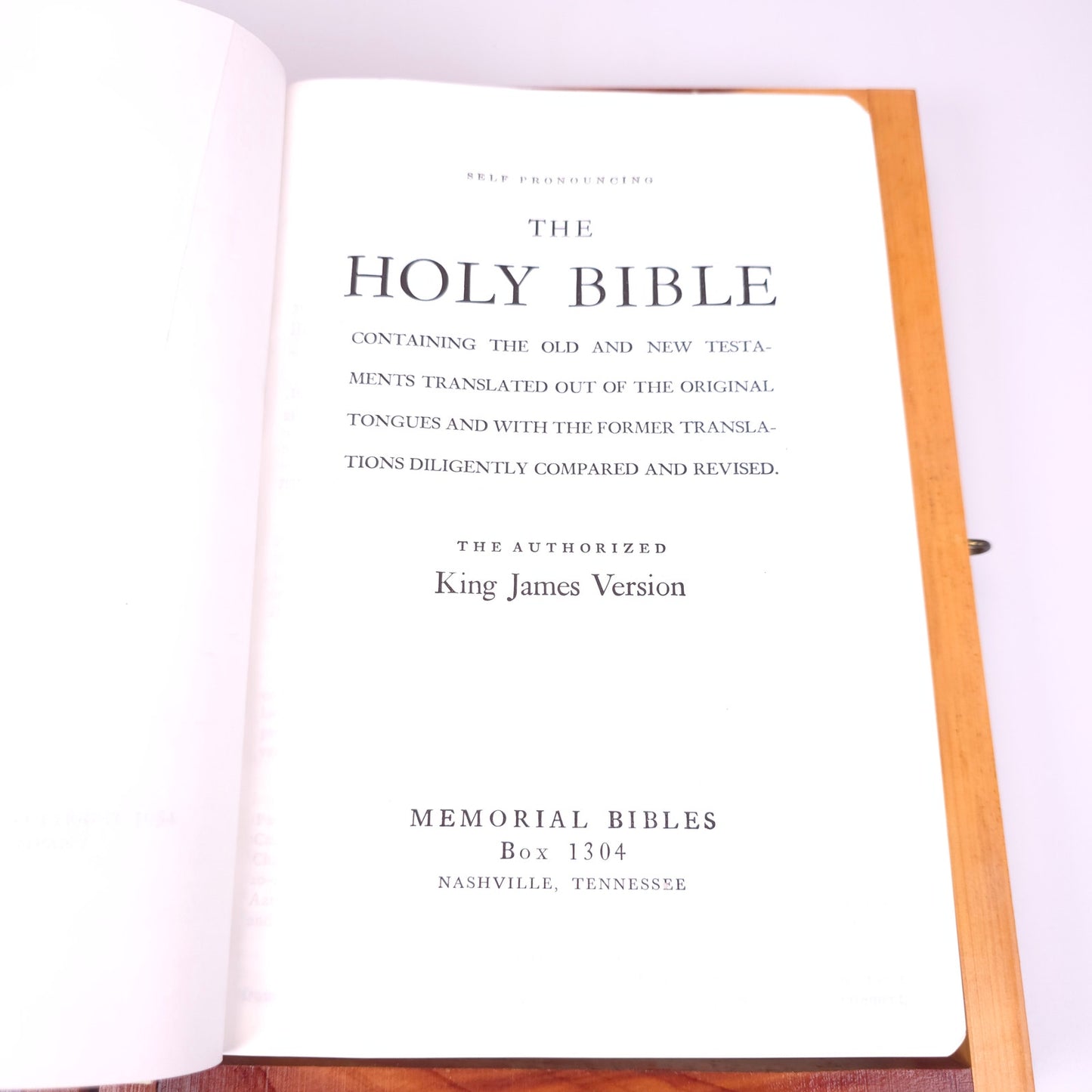 1958 Memorial Holy Bible American Legion KJV with Wood Storage Box Gilt Gilding