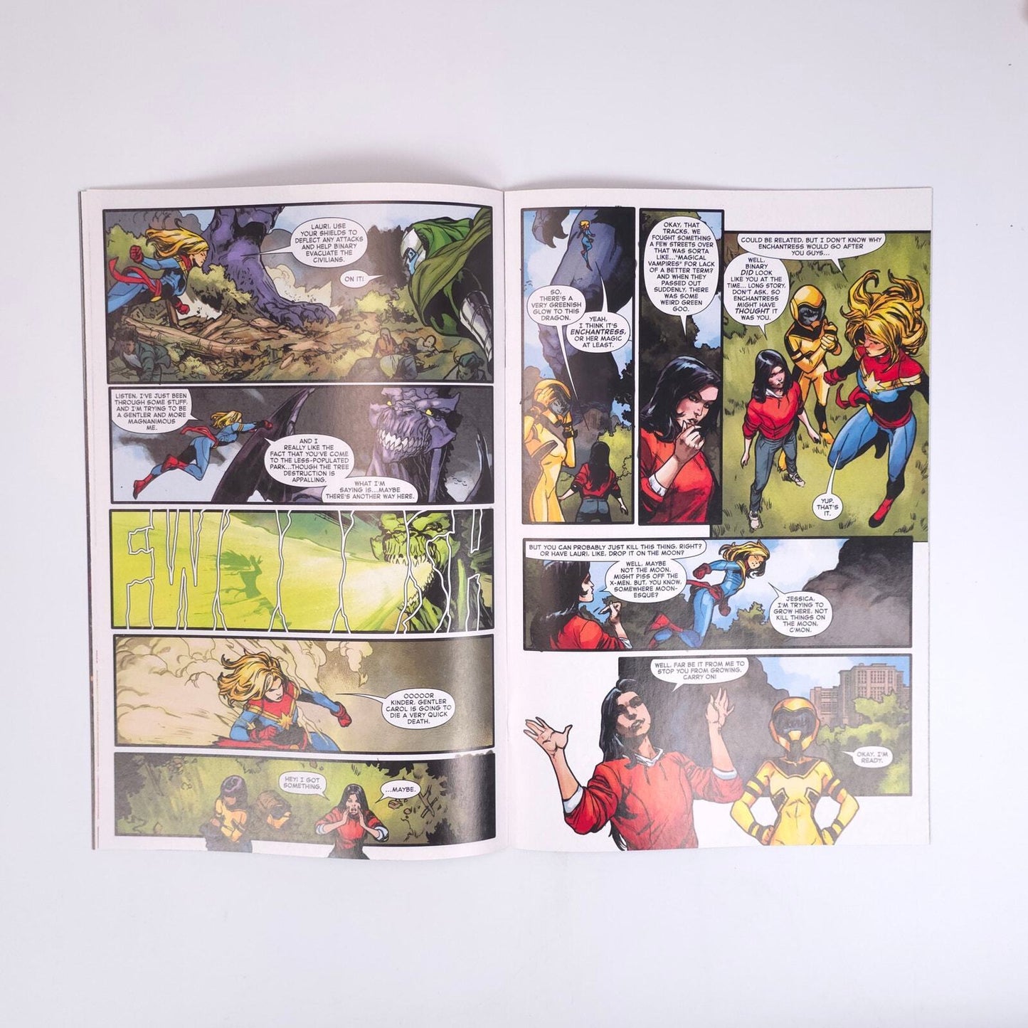 Captain Marvel #41 Marvel Comics Comic Book