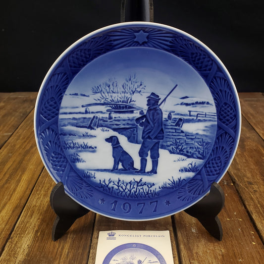 1977 Royal Copenhagen Christmas Plate Immervad Bridge by Kai Lange The Hunter