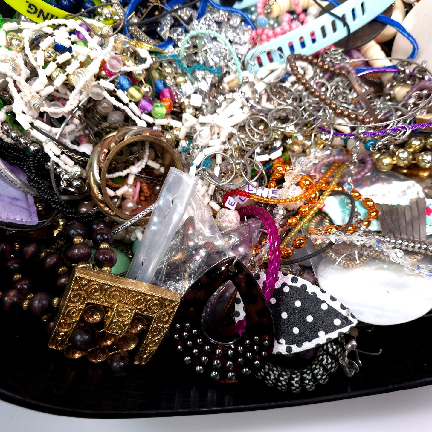 5 lb Vintage to Now Mixed Jewelry Lot Costume Craft Repair Resale JL9