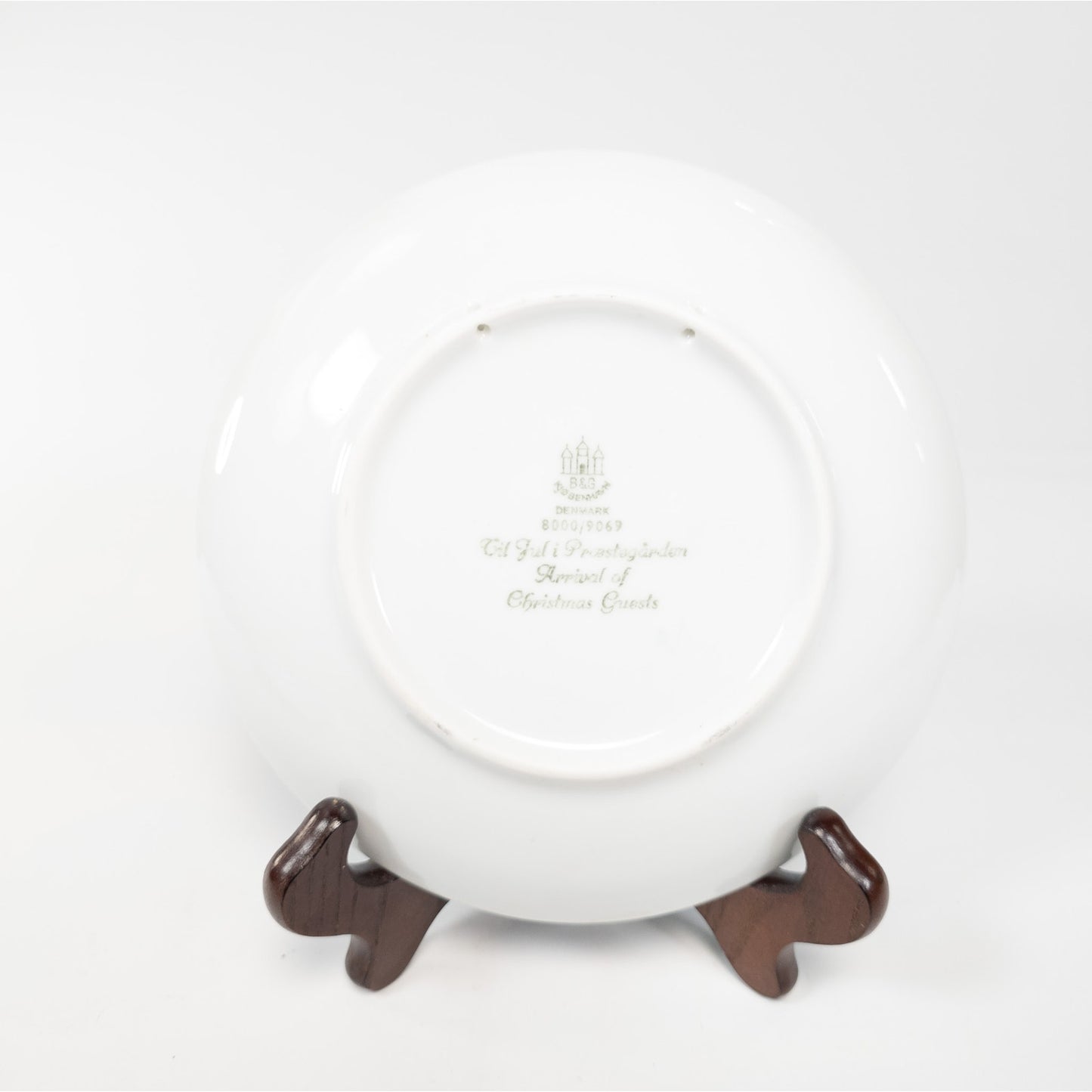 1969 Royal Copenhagen Denmark Christmas Plate Arrival of Christmas Guests