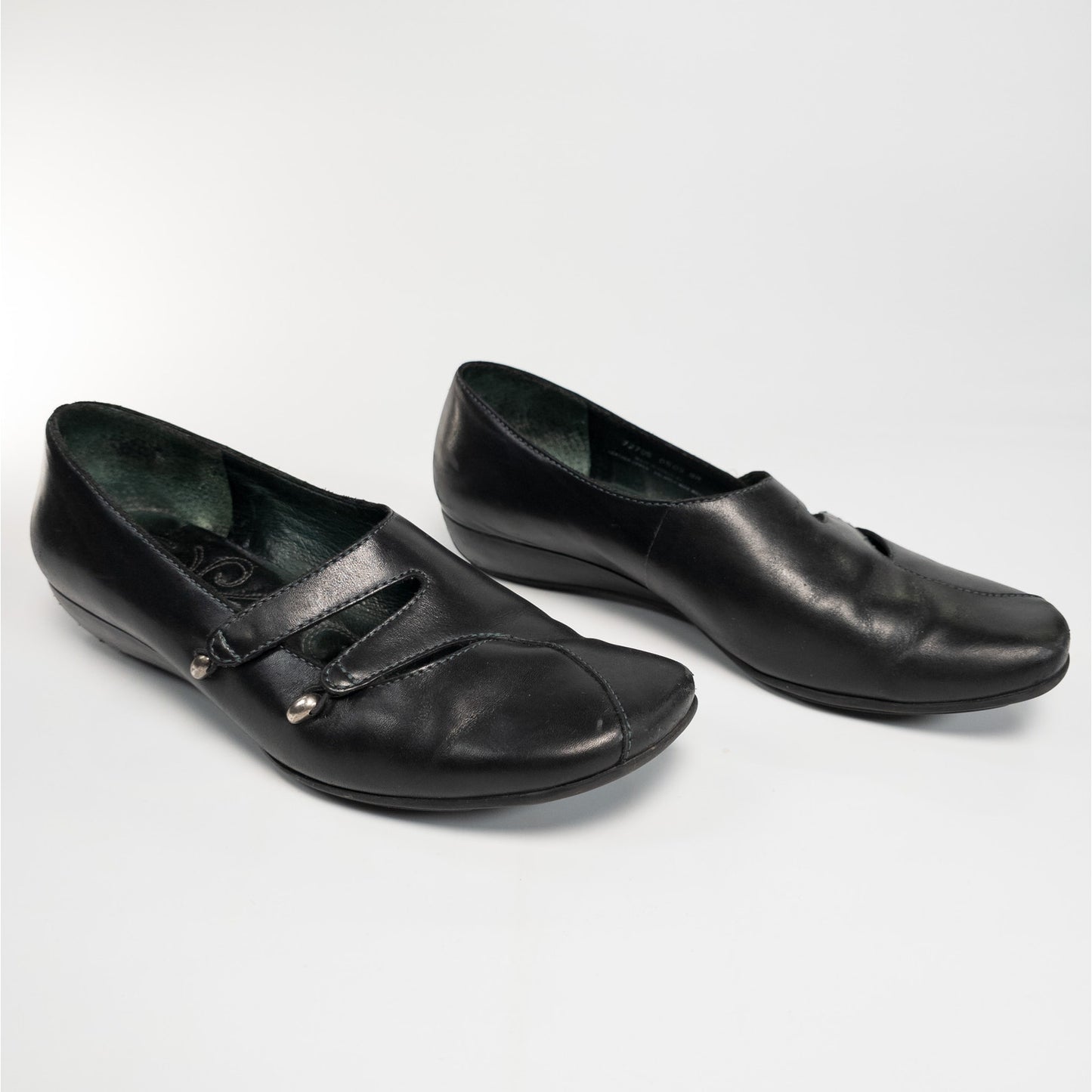 Clarks Leather Wedge Heel Business Casual Loafer Women's Size 8M