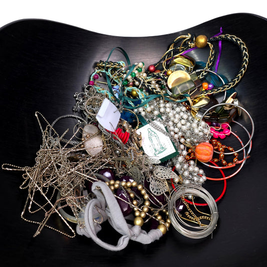 1 lb Vintage to Now Mixed Jewelry Lot Costume Craft Repair Resale JL26