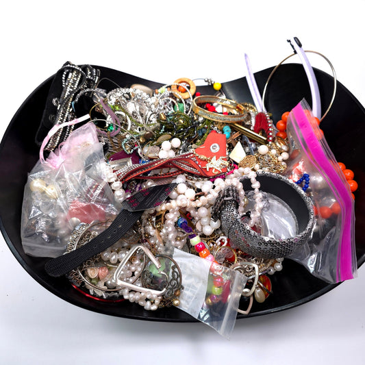 5 lb Vintage to Now Mixed Jewelry Lot Costume Craft Repair Resale JL8