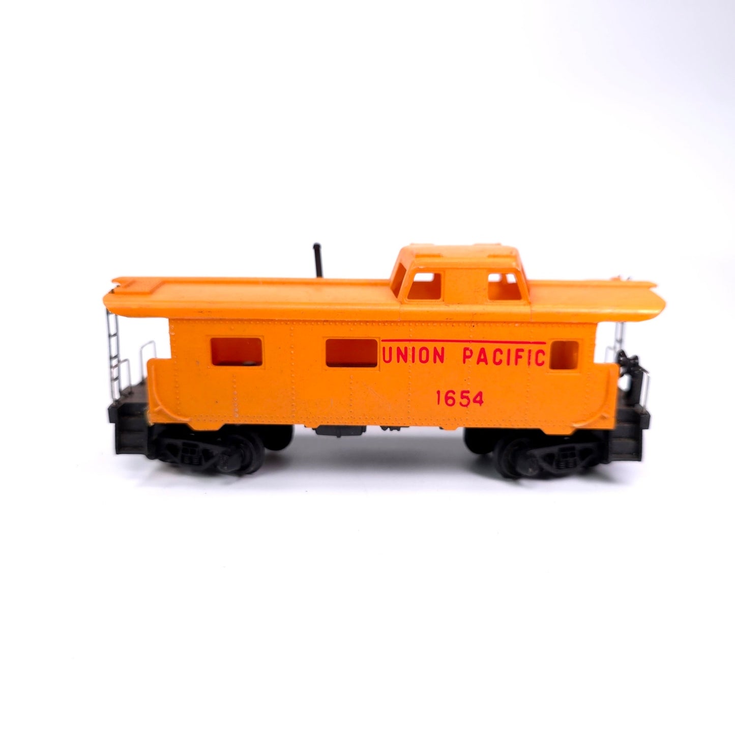 HO Scale Union Pacific 1654 Caboose Train Car