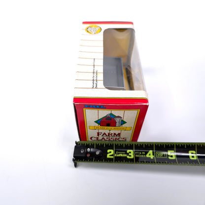 ERTL Farm Classics Flare Box Wagon 1/43 Scale Tractor Trailer Gray Red