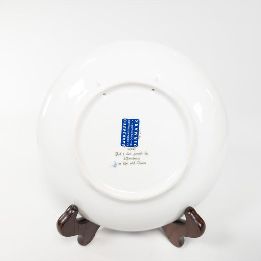 1983 Royal Copenhagen Denmark Christmas Plate in the Old Town
