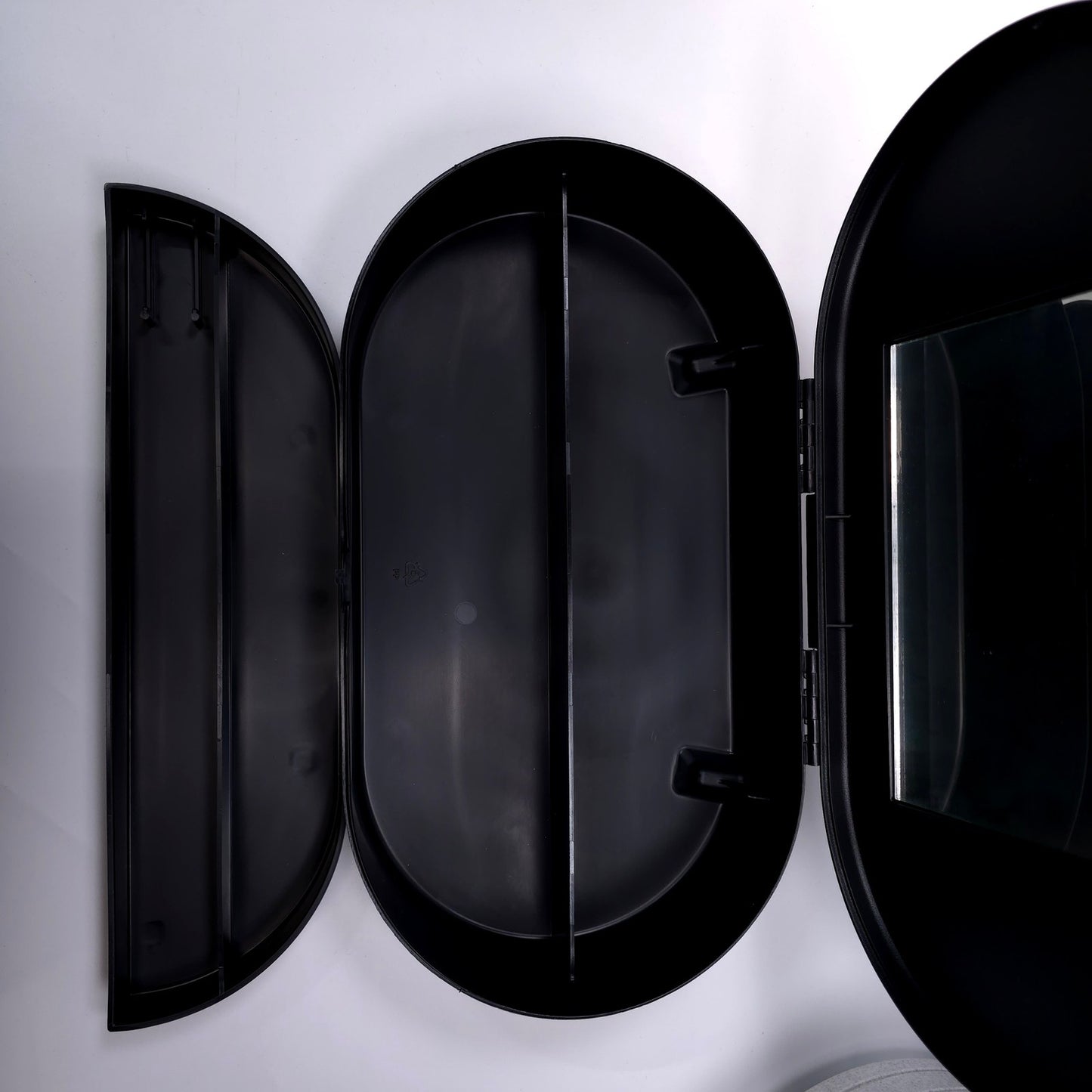 Caboodles Medium Cosmetic Makeup Jewelry Box w/ Mirror Black Gray Pink 2642