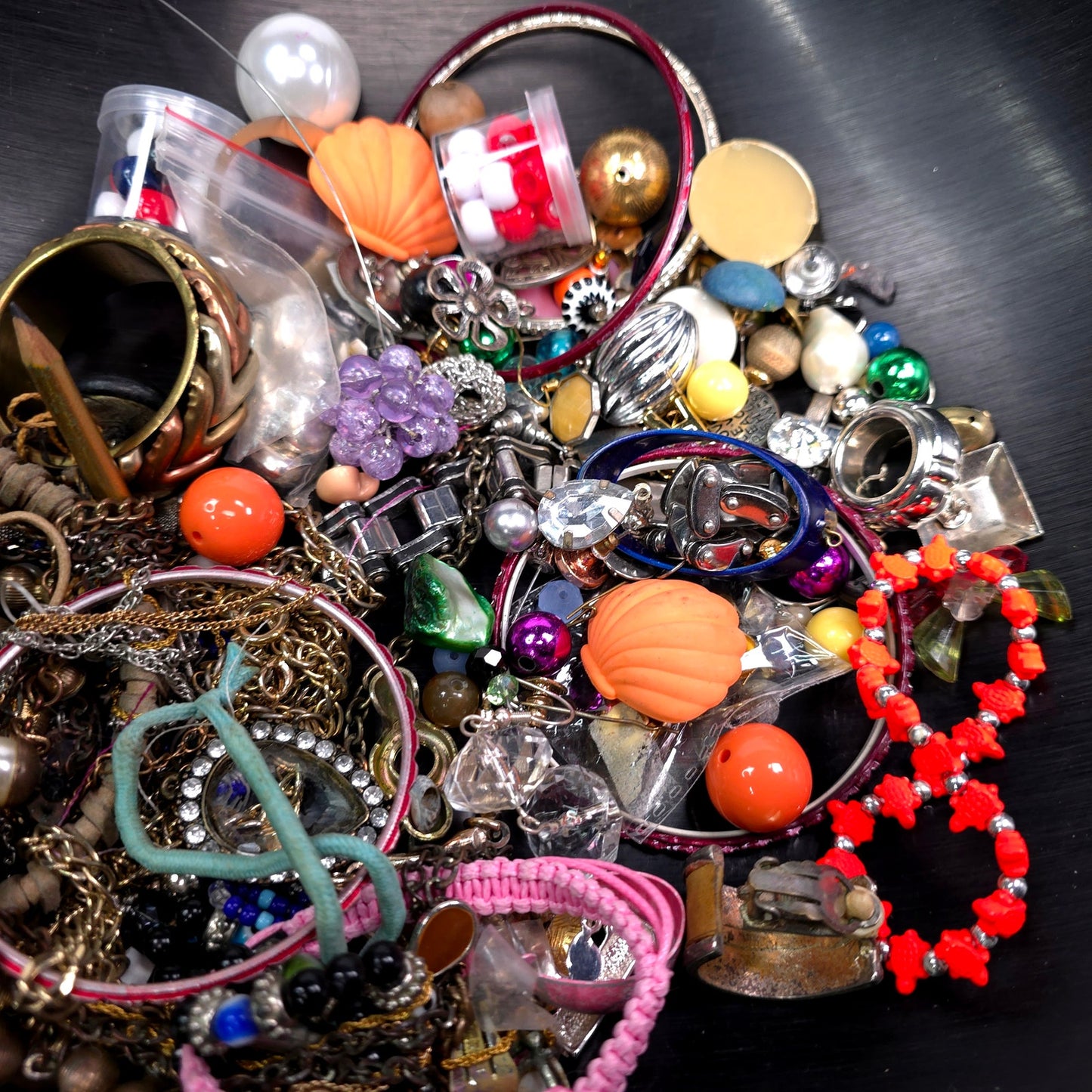 1 lb Vintage to Now Mixed Jewelry Lot Costume Craft Repair Resale JL13