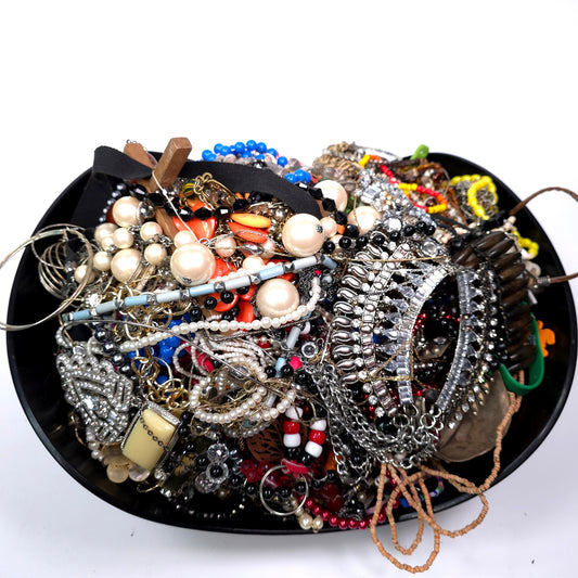 10 lb Vintage to Now Mixed Jewelry Lot Costume Craft Repair Resale JL22