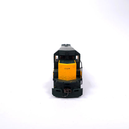 Walthers HO Scale Chicago North Western Railway GP15 Powered Locomotive 4422