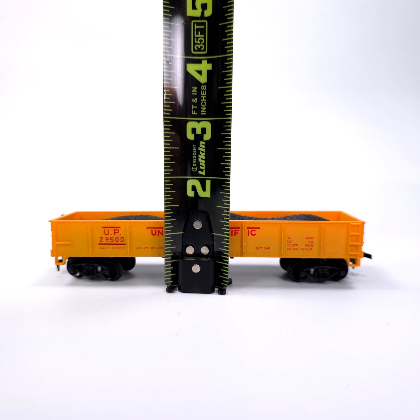 HO Scale Union Pacific UP 29500 Open Top Train Car