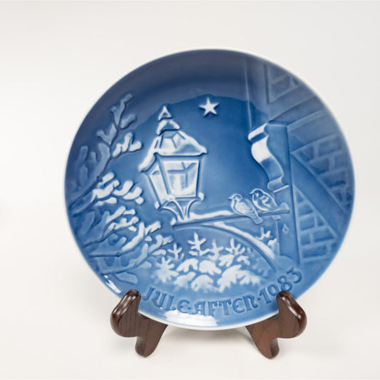 1983 Royal Copenhagen Denmark Christmas Plate in the Old Town