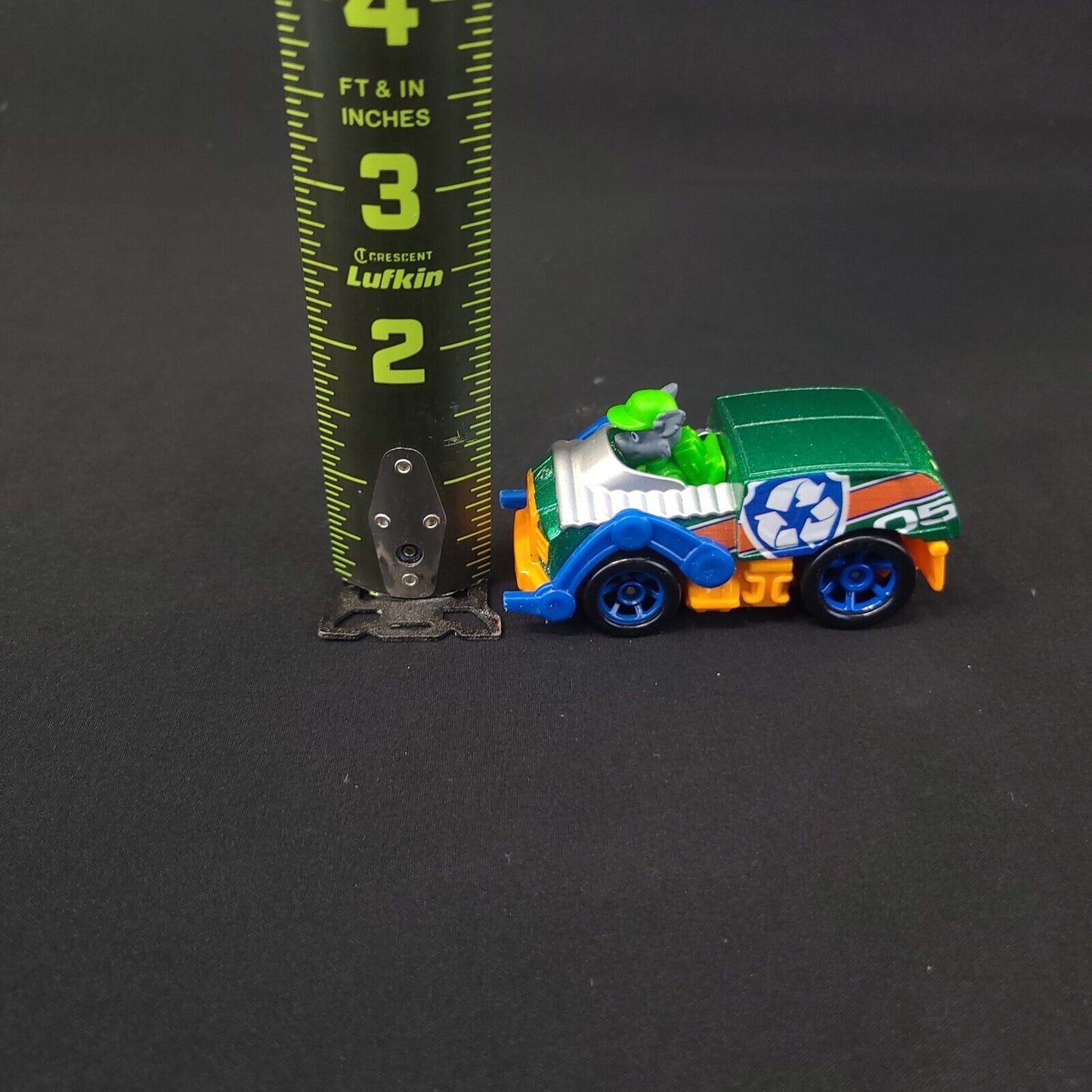 PAW Patrol True Metal Diecast Rocky Recycle Vehicle - Collectible Toy Car