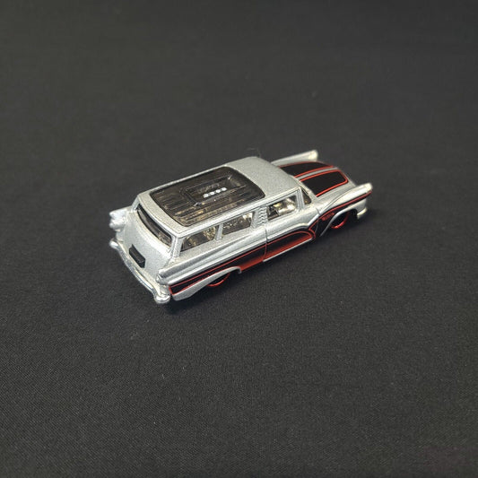 2002 14 Mattel Hot Wheels 8 Crate 1955-1957 Ford Ranch Station Wagon 1/64